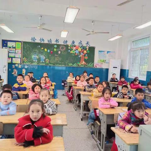 “心存三爱，践行三节”——走马岭小学主题班会活动