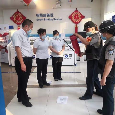 红雁池支行——双节同庆