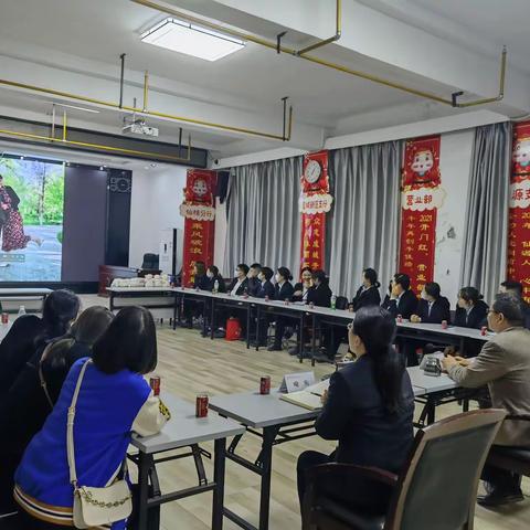 怀揣梦想 踏上征程