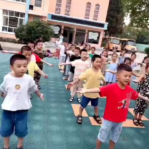 嗨，你好！一一2020年中心幼儿园蒲公英一班第一周