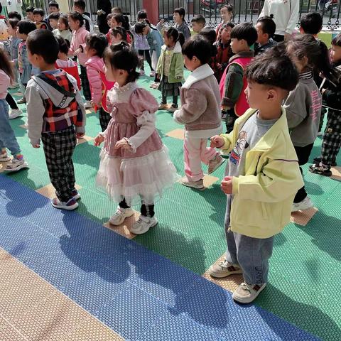 华山中英文幼儿园中班  一周日常