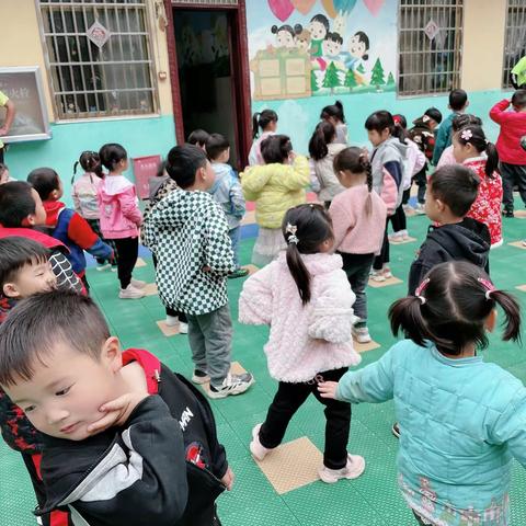 华山中英文幼儿园中班  一周日常