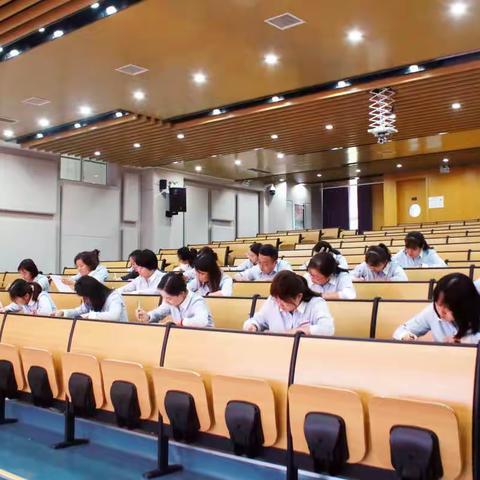 用心守护  呵护成长