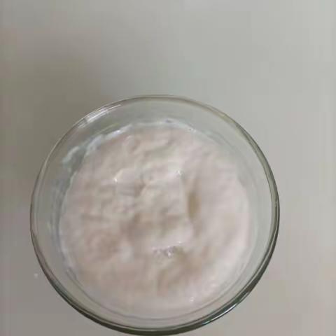 大家好，我是五（2）班熊悠怡，今天我要做“白糖变酒精”