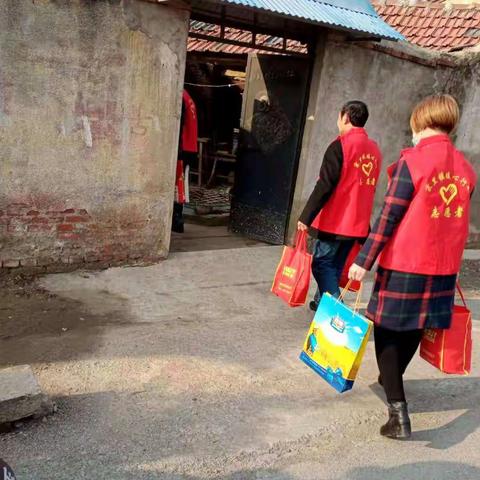 济南市莱芜区寨里镇计生协会“暖心行动”走访出游活动