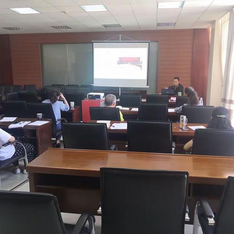 通海县委党校开展党史学习教育专题教学研讨