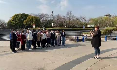 诚鑫物业开展“女神节”踏青