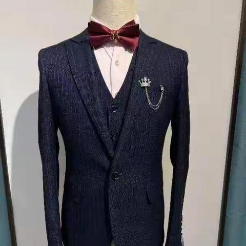 新郎西服三件套