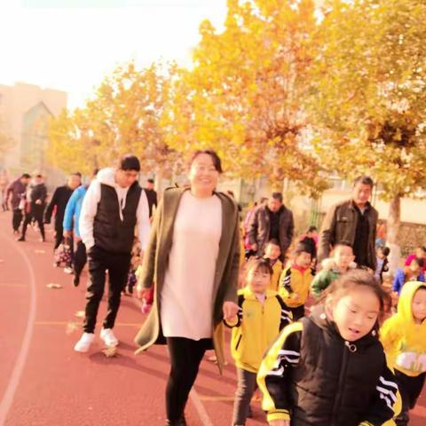 中三班家长开放活动