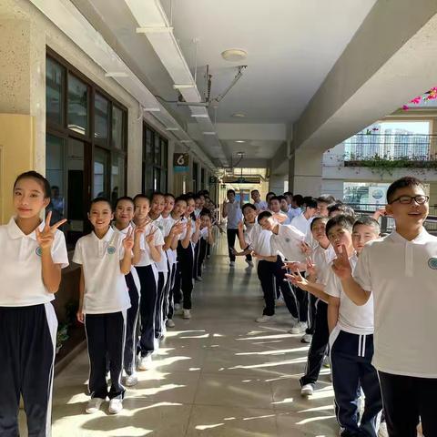 “无问有舞，共圆一梦”—-记太子湾学校2022级无问6班参加深圳市校园集体舞比赛