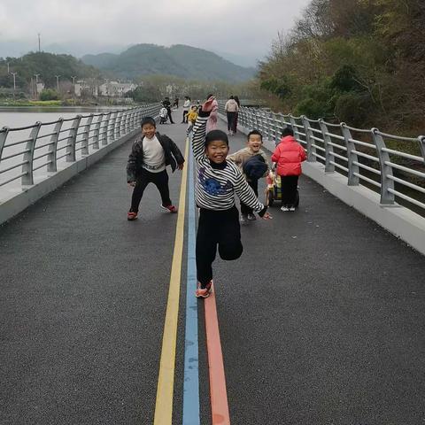 多彩寒假，快乐成长