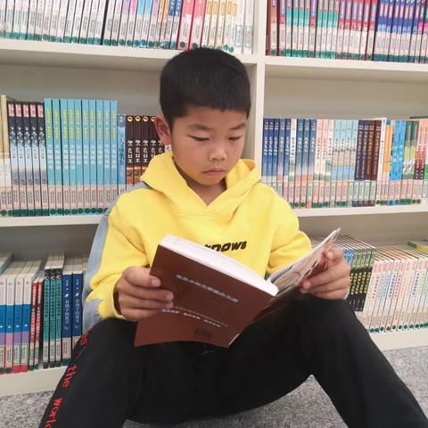 共沐书香       快乐成长