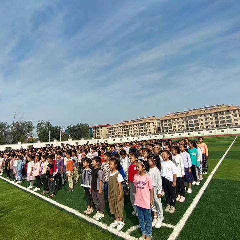 国庆中秋双节至，大国小家喜团圆——霄河路小学“双节”综合实践活动掠影