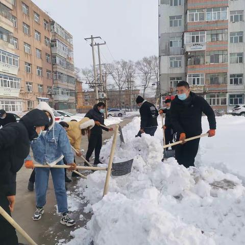 风雪中践使命 为群众办实事