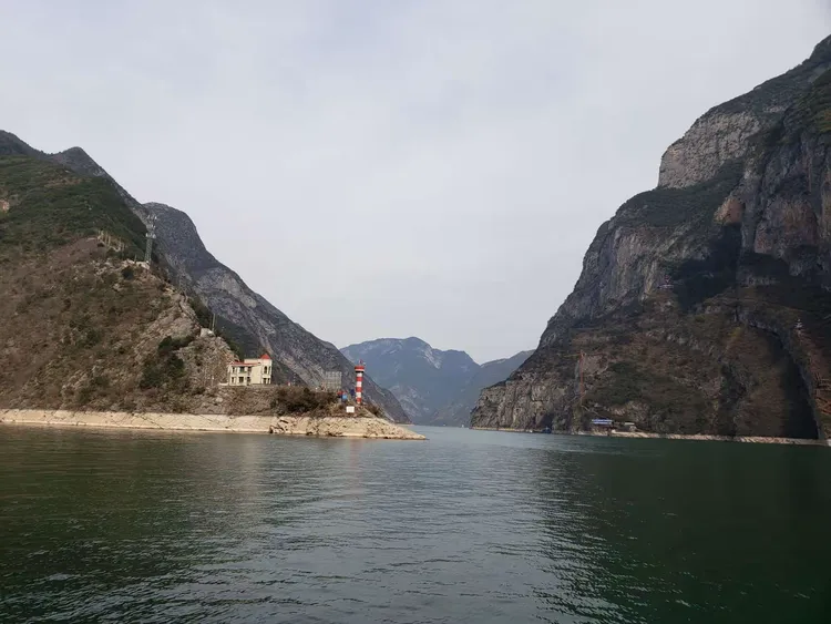 游三峡