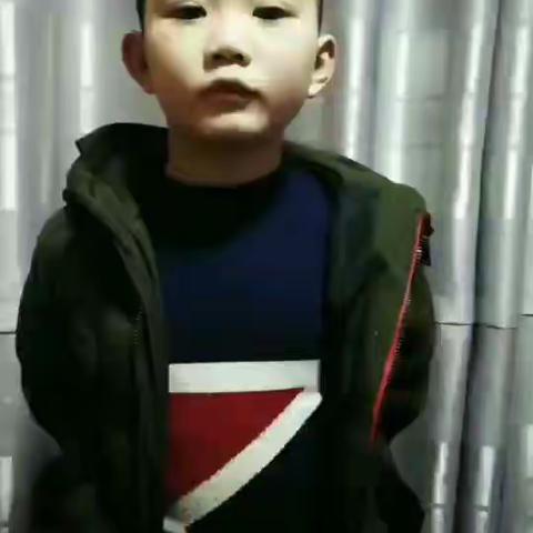 我是池阳小学二年级一班张睿琦，我正在参加寒假“微学习” “微阅读”   “微背诵”    “微书法”  实践活动