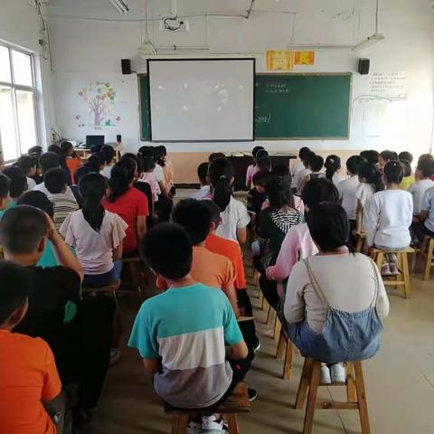 关爷庙小学庆国庆队列汇演