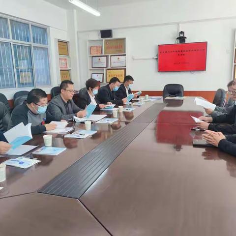 人大代表进校园，护航师生“舌尖上的安全”