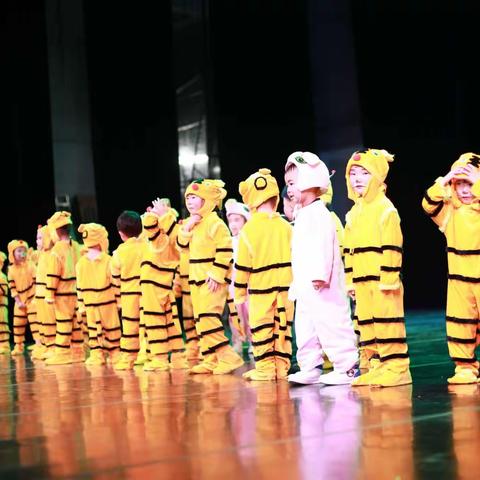 水星班7月多彩的幼儿园生活