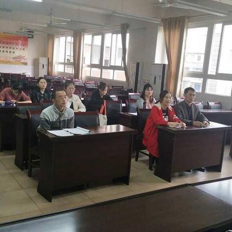 花开一朵自秀妍，各撷一瓣竞芬芳――记实验小学跟岗研修之展示汇报。