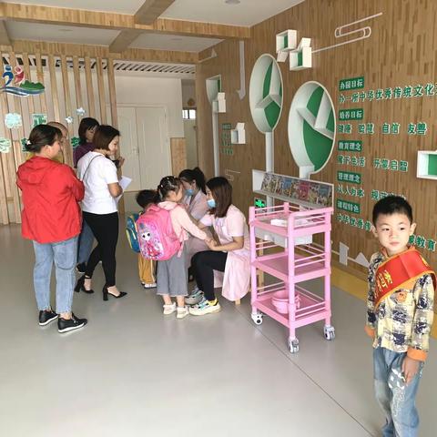 索河二幼大班卫生消毒主题