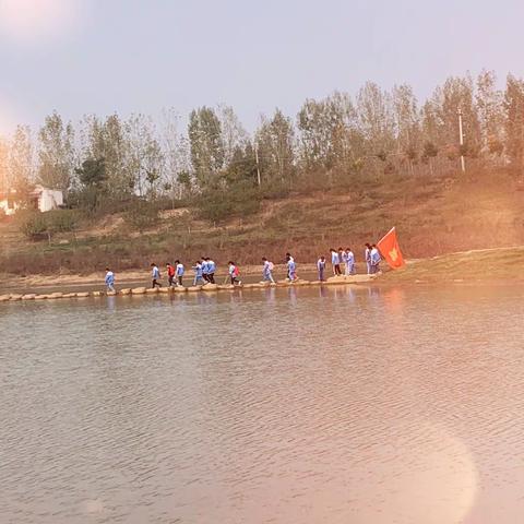 三官庙小学秋游活动