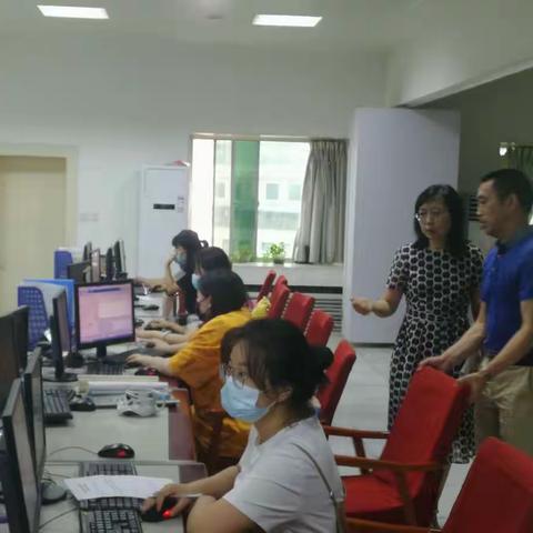 新城区城管局分管领导调研信息管理科工作