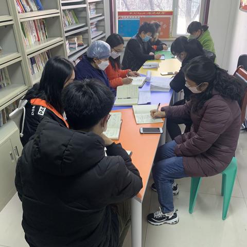 共同携手  共克时艰