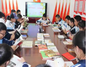 书香伴我成长      知识伴我同行