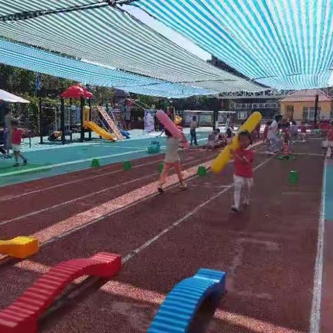 大三班的趣味户外——一物多玩