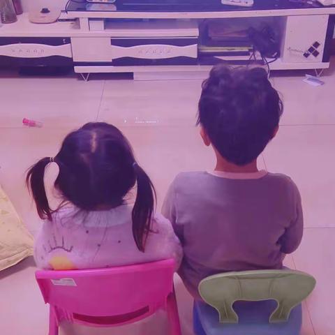 同心战“疫”返校前规范培训——里则幼教集团中心幼儿园果果三班