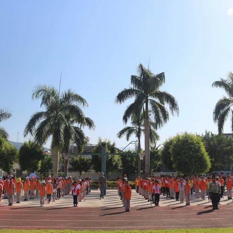 学军人精神   立雄心壮志——温泉镇中田小学国防教育活动