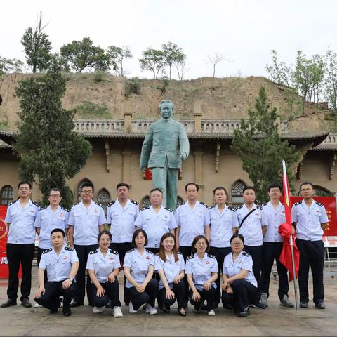 踏寻伟人事迹  重温革命精神