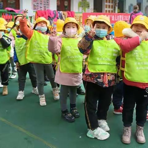“小鬼当家”逛超市——宣城市区爱心幼儿园大一班开展超市购物活动