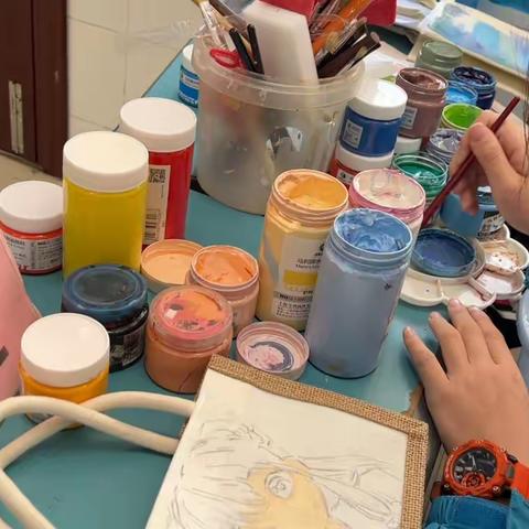 巧手慧心 指尖溢彩——宁波市第十五中学“感恩女神节”主题活动