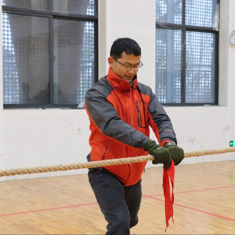 绵绵雪花漫天落 浓浓趣味赛运动——合肥市琥珀名城小学教育集团包公分校开展教师趣味运动会