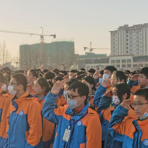 缅怀先烈，共创未来 ——莒县第五中学八年级主题升旗仪式