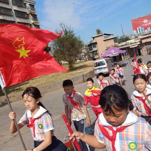 学习雷锋好榜样，热心帮扶谱华章——人民完小志愿者网格帮扶活动