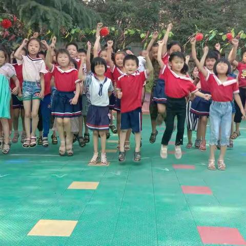 于伯岗小学2020庆六一联欢party.