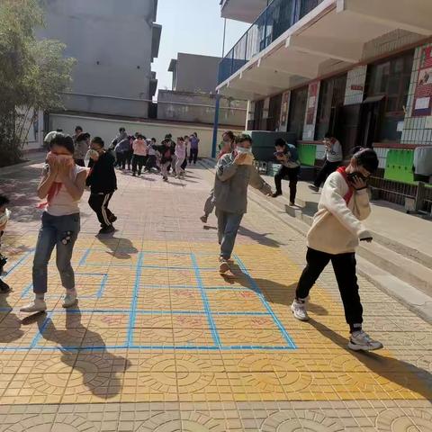 消防演练🧯 ，防患未“燃”🔥——南降壁小学