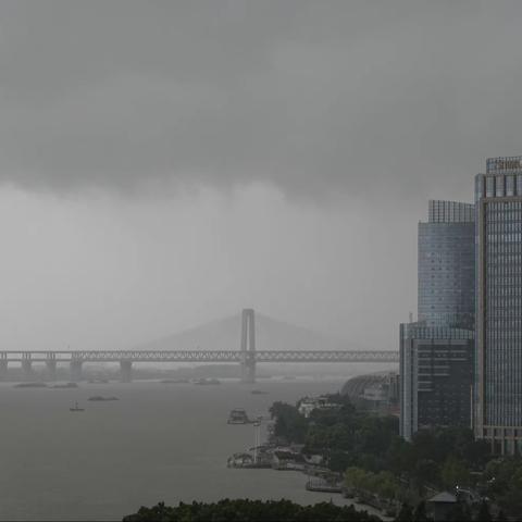 雨中街拍