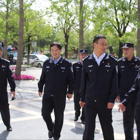 五一节假我在岗 全心全力守平安—省厅治安局副局长李玉获一行对秦汉新城景区安保工作进行督导检查