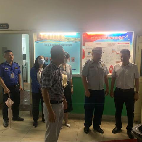 五一小长假期间天涯区各部门联合对旅游市场进行巡查
