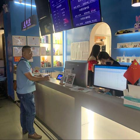 区旅文局国庆期间对文化市场安全生产疫情防控开展专项检查