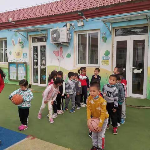 中二班户外活动