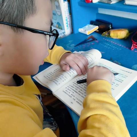 东盛小学四年八班门冠宇《家庭读书会》第176期