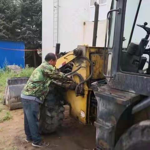 恪尽养护之职  勇当维修先锋  ----“住建工匠”严立刚同志先进事迹