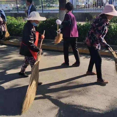 杜庄农贸市场持续“净城”行动