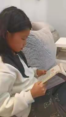 东盛小学三年二班蒋晓烨家庭读书读书会