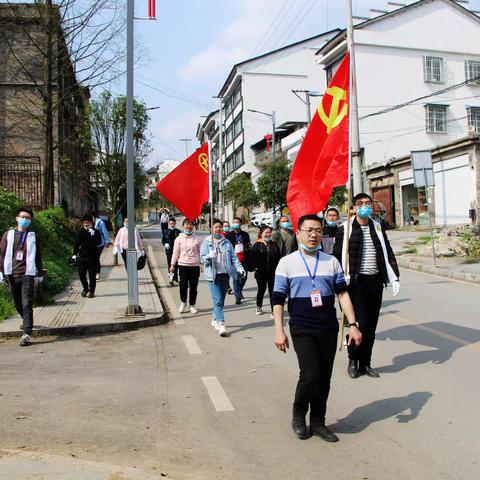 绥阳镇——“生态护河、青春助力”